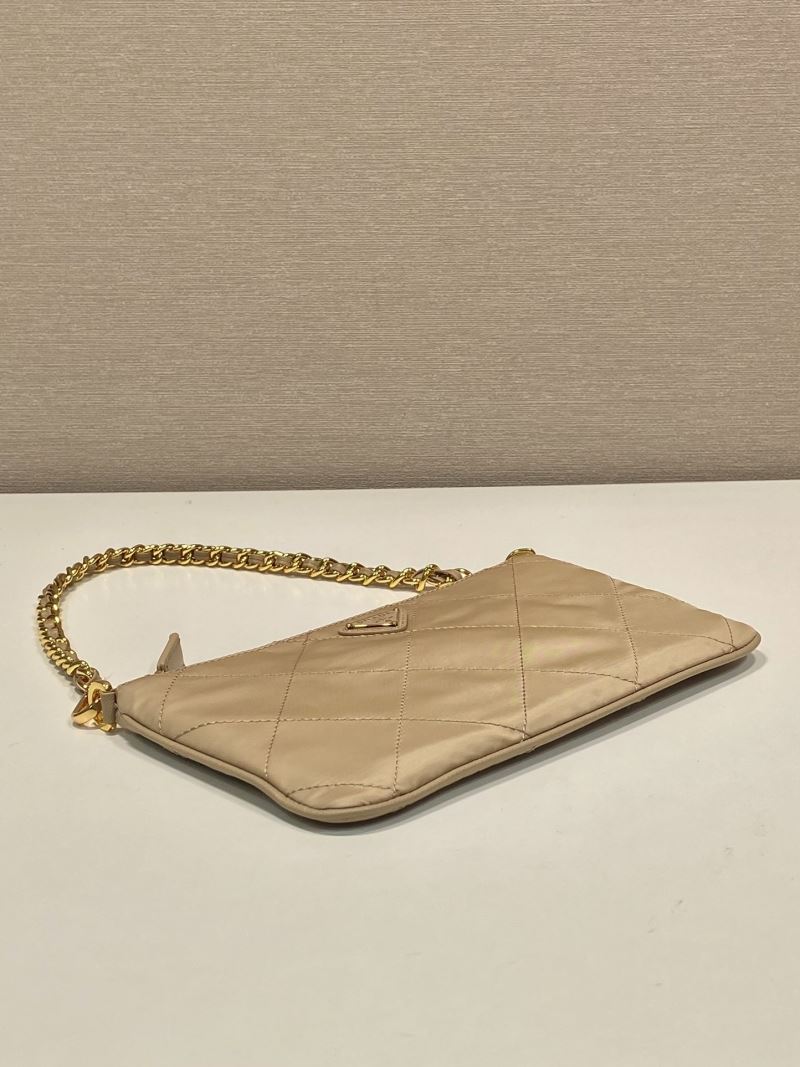 Pra*a hobo bags